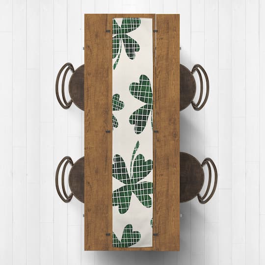 Large Clover Plaid Print Short 16" x 72" Cotton Twill Runner
